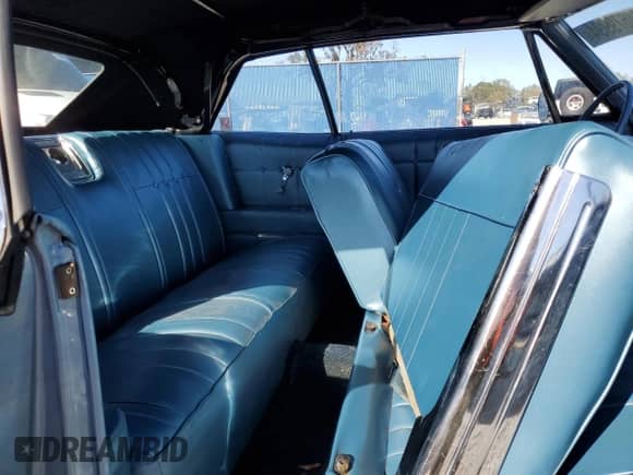 1965 Chevrolet Impala с VIN 164675S266525, выставлен на аукционе Copart как лот 84679994 с пробегом 839 371 миль миль и На запчасти • Non repairable. История ставок и продаж доступна на DreamBid. Изображение 10.