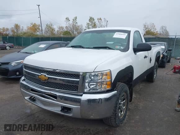 2012 Chevrolet Silverado 1500 Work Truck с VIN 1GCNKPE05CZ179640, выставлен на аукционе IAAI как лот 43504115 с пробегом 190 242 миль миль и . История ставок и продаж доступна на DreamBid. Изображение 17.