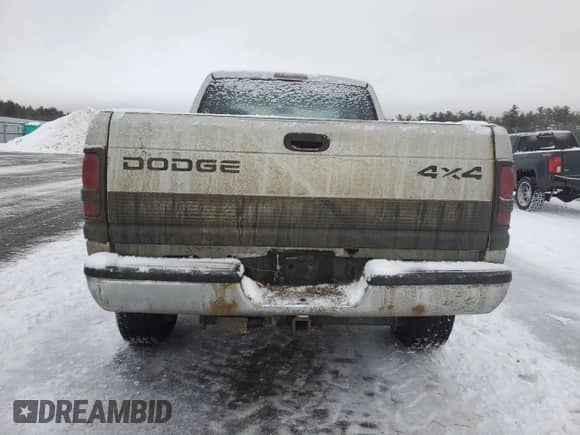 1998 Dodge 2500 with VIN 1B7KF23ZXWJ157552, listed as a Copart auction lot 44832805 with 219,971 mi miles and Clean title. Bid and sale history available at DreamBid. Image 6.