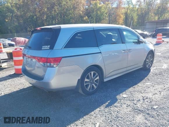 2015 Honda Odyssey Touring Elite с VIN 5FNRL5H9XFB039512, выставлен на аукционе IAAI как лот 43484728 с пробегом 122 159 миль миль и . История ставок и продаж доступна на DreamBid. Изображение 4.