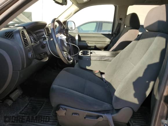 2008 Chevrolet Silverado 1500 LTZ with VIN 2GCEK13M981163623, listed as a Copart auction lot 70932835 with 158,096 mi miles and Salvage title. Bid and sale history available at DreamBid. Image 7.