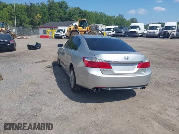 2015 Honda Accord EX-L с VIN 1HGCR3F82FA021289, выставлен на аукционе IAAI как лот 42618031 с пробегом 77 299 миль миль и . История ставок и продаж доступна на DreamBid. Изображение 3.