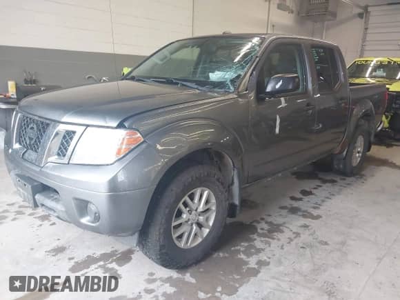 2018 Nissan Frontier SV z VIN 1N6AD0EV7JN763356, wystawiony jako IAAI lot #43017834 z przebiegiem 96 927 mil mil oraz . Historia ofert i sprzedaży dostępna na DreamBid. Obrazek 2.