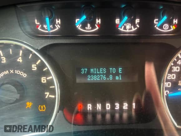 2012 Ford F-150 XLT с VIN 1FTFX1EF3CFA08006, выставлен на аукционе Copart как лот 87005335 с пробегом 238 276 миль миль и Чистый • Clean title. История ставок и продаж доступна на DreamBid. Изображение 8.