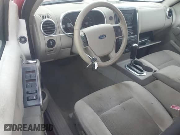 2006 Ford Explorer XLT с VIN 1FMEU63866UB06450, выставлен на аукционе Copart как лот 78159964 с пробегом Не указан миль и На запчасти • Non repairable. История ставок и продаж доступна на DreamBid. Изображение 8.