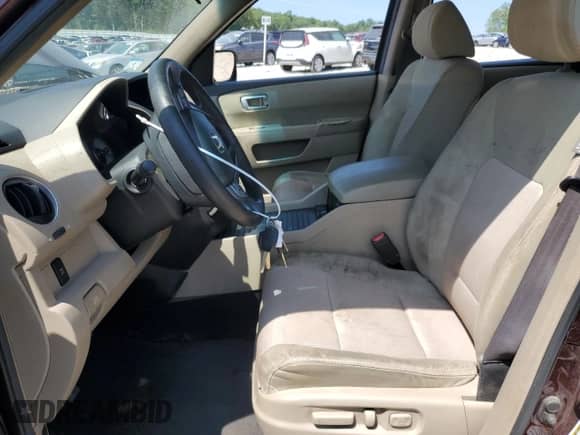 2010 Honda Pilot EX z VIN 5FNYF4H40AB018758, wystawiony jako Copart lot #68624085 z przebiegiem 223 466 mil mil oraz Czysty tytuł • Clean title. Historia ofert i sprzedaży dostępna na DreamBid. Obrazek 7.