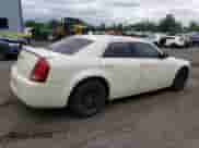 2007 Chrysler 300 with VIN 2C3KA43R37H888695, listed as a Copart auction lot 56928555 with 137,389 mi miles and Salvage title. Bid and sale history available at DreamBid. Image 3.