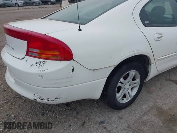 1999 Dodge Intrepid ES with VIN 2B3HD56J9XH741808, listed as a IAAI auction lot 42240983 with 160,521 mi miles and . Bid and sale history available at DreamBid. Image 12.