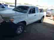 2017 Toyota Tacoma SR z VIN 5TFRX5GN0HX089346, wystawiony jako IAAI lot #43344065 z przebiegiem 227 719 mil mil oraz . Historia ofert i sprzedaży dostępna na DreamBid. Obrazek 16.