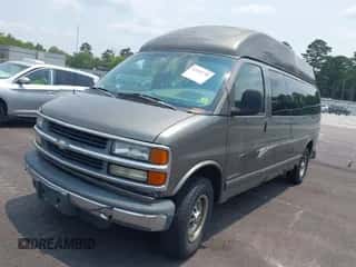 2001 Chevrolet Express с VIN 1GBHG39R111196645, выставлен на аукционе IAAI как лот 42415730 с пробегом 102 395 миль миль и . История ставок и продаж доступна на DreamBid. Изображение 2.