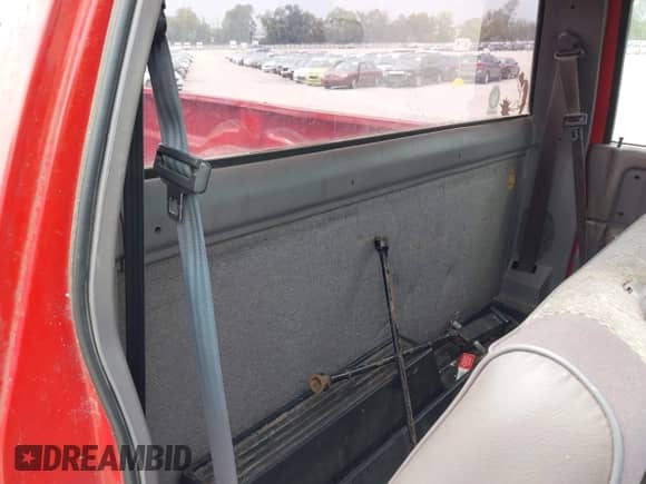 1996 Dodge Dakota с VIN 1B7GG26X1TS533719, выставлен на аукционе IAAI как лот 43149806 с пробегом 197 930 миль миль и . История ставок и продаж доступна на DreamBid. Изображение 7.