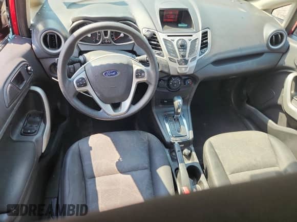 2012 Ford Fiesta SE z VIN 3FADP4BJ0CM126537, wystawiony jako Copart lot #70911825 z przebiegiem 130 743 mil mil oraz Szkoda całkowita • Salvage title. Historia ofert i sprzedaży dostępna na DreamBid. Obrazek 8.