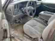 2003 Chevrolet Silverado 1500 LS z VIN 1GCEC14X83Z119411, wystawiony jako Copart lot #81822015 z przebiegiem 146 594 mil mil oraz Szkoda całkowita • Salvage title. Historia ofert i sprzedaży dostępna na DreamBid. Obrazek 8.