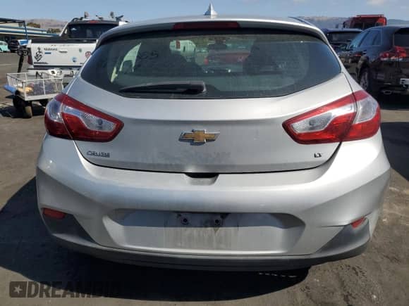 2017 Chevrolet Cruze LT with VIN 3G1BE6SM8HS594685, listed as a Copart auction lot 82266045 with 189,621 mi miles and Salvage title. Bid and sale history available at DreamBid. Image 6.