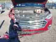 2018 Chevrolet Traverse High Country z VIN 1GNEVKKW1JJ119649, wystawiony jako IAAI lot #43493042 z przebiegiem 92 101 mil mil oraz . Historia ofert i sprzedaży dostępna na DreamBid. Obrazek 6.