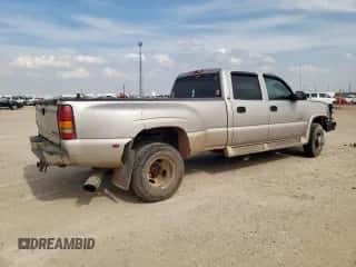 2005 Chevrolet Silverado 3500 LT z VIN 1GCJC33225F967451, wystawiony jako Copart lot #58543895 z przebiegiem 200 275 mil mil oraz Czysty tytuł • Clean title. Historia ofert i sprzedaży dostępna na DreamBid. Obrazek 3.
