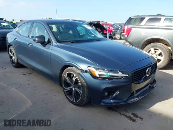 2024 Volvo S60 Core Dark Theme с VIN 7JRL12TKXRG295195, выставлен на аукционе IAAI как лот 42616001 с пробегом 37 540 миль миль и . История ставок и продаж доступна на DreamBid. Изображение 1.