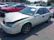 2001 Toyota Camry LE z VIN 4T1BG22K31U043493, wystawiony jako IAAI lot #42986379 z przebiegiem 213 223 mil mil oraz . Historia ofert i sprzedaży dostępna na DreamBid. Obrazek 17.