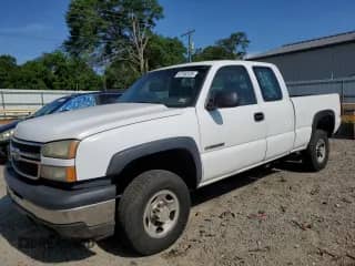 2007 Chevrolet Silverado 2500HD Work Truck с VIN 1GCHC29U67E115856, выставлен на аукционе Copart как лот 57154125 с пробегом 376 923 миль миль и Чистый • Clean title. История ставок и продаж доступна на DreamBid. Изображение 1.