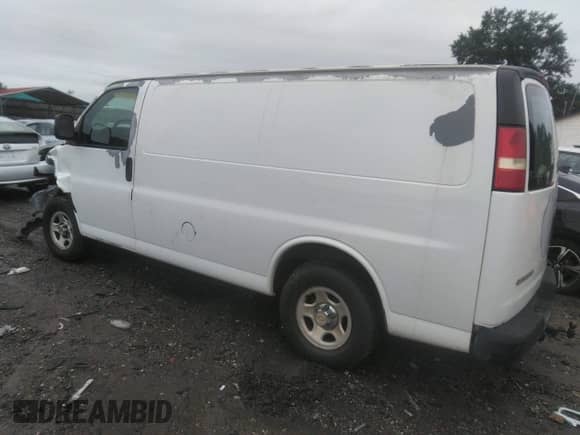 2004 Chevrolet Express Cargo с VIN 1GCFG15X141123887, выставлен на аукционе IAAI как лот 42900889 с пробегом 284 409 миль миль и . История ставок и продаж доступна на DreamBid. Изображение 3.