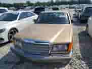 1982 Mercedes-Benz 380 с VIN WDBCA33A2CB029426, выставлен на аукционе Copart как лот 56716845 с пробегом 80 627 миль миль и Чистый • Clean title. История ставок и продаж доступна на DreamBid. Изображение 5.