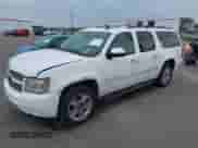 2010 Chevrolet Suburban LTZ с VIN 1GNUKKE30AR165187, выставлен на аукционе IAAI как лот 42994203 с пробегом 235 590 миль миль и . История ставок и продаж доступна на DreamBid. Изображение 17.