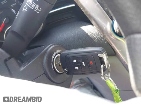 2015 Chevrolet Malibu LS z VIN 1G11A5SL0FF108140, wystawiony jako IAAI lot #42871243 z przebiegiem 66 878 mil mil oraz . Historia ofert i sprzedaży dostępna na DreamBid. Obrazek 11.