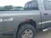 2006 Dodge Dakota SLT с VIN 1D7HW48N96S507300, выставлен на аукционе IAAI как лот 42948274 с пробегом 189 879 миль миль и . История ставок и продаж доступна на DreamBid. Изображение 12.