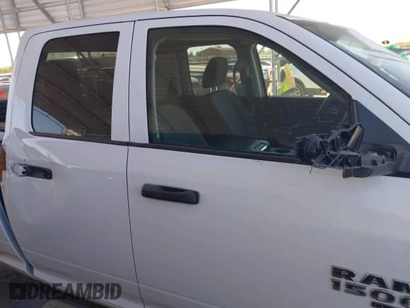 2022 Ram 1500 Tradesman с VIN 1C6RR6FG5NS222976, выставлен на аукционе IAAI как лот 41083811 с пробегом 35 080 миль миль и . История ставок и продаж доступна на DreamBid. Изображение 13.