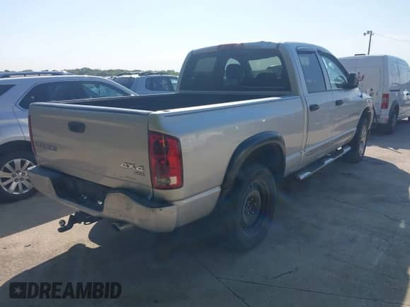 2004 Dodge 1500 SLT with VIN 1D7HU18D44S767841, listed as a IAAI auction lot 43140803 with 267,489 mi miles and . Bid and sale history available at DreamBid. Image 4.