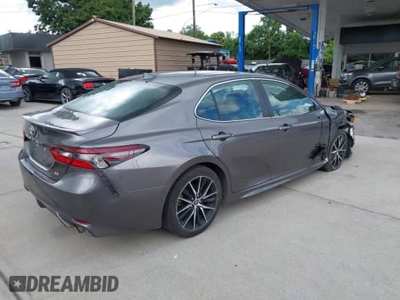 2023 Toyota Camry SE с VIN 4T1G11AKXPU151363, выставлен на аукционе IAAI как лот 42984105 с пробегом 67 559 миль миль и . История ставок и продаж доступна на DreamBid. Изображение 4.