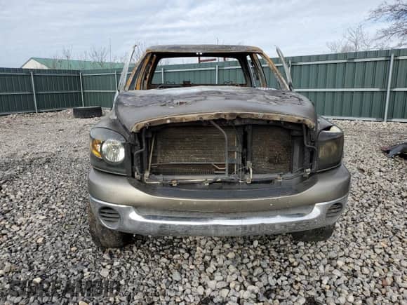 2006 Dodge 2500 SLT z VIN 1D7KS28D46J197611, wystawiony jako Copart lot #86955874 z przebiegiem Nie podano mil oraz Nie do naprawy • Non repairable. Historia ofert i sprzedaży dostępna na DreamBid. Obrazek 5.