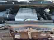 2007 Toyota Tundra SR5 с VIN 5TFSV54177X001805, выставлен на аукционе Copart как лот 82172115 с пробегом 288 794 миль миль и Списание • Salvage title. История ставок и продаж доступна на DreamBid. Изображение 11.