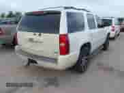 2010 Chevrolet Tahoe LTZ z VIN 1GNUCCE08AR165303, wystawiony jako IAAI lot #42588677 z przebiegiem 232 159 mil mil oraz . Historia ofert i sprzedaży dostępna na DreamBid. Obrazek 4.