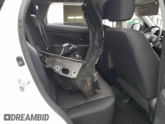 2020 Mitsubishi Outlander ES с VIN JA4AR3AU8LU004902, выставлен на аукционе Copart как лот 64939005 с пробегом Не указан миль и На запчасти • Non repairable. История ставок и продаж доступна на DreamBid. Изображение 10.