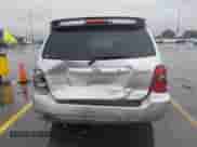 2007 Toyota Highlander w/3rd Row z VIN JTEDP21A570127252, wystawiony jako IAAI lot #43440688 z przebiegiem 266 800 mil mil oraz . Historia ofert i sprzedaży dostępna na DreamBid. Obrazek 13.