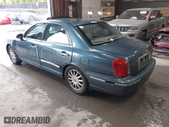 2005 Hyundai XG с VIN KMHFU45E35A414283, выставлен на аукционе IAAI как лот 42211359 с пробегом 101 869 миль миль и . История ставок и продаж доступна на DreamBid. Изображение 3.
