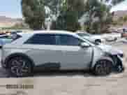 2022 Hyundai Ioniq 5 SE с VIN KM8KMDAF6NU077071, выставлен на аукционе IAAI как лот 42791647 с пробегом 94 234 миль миль и . История ставок и продаж доступна на DreamBid. Изображение 13.