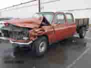 1983 Chevrolet Silverado 3500 z VIN 1GCGC33J4DS147895, wystawiony jako IAAI lot #40929512 z przebiegiem 13 095 mil mil oraz . Historia ofert i sprzedaży dostępna na DreamBid. Obrazek 17.