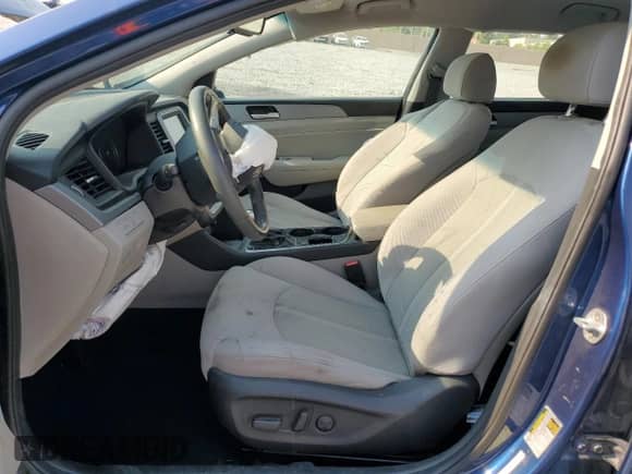 2018 Hyundai Sonata SEL with VIN 5NPE34AF8JH635172, listed as a Copart auction lot 67563885 with 68,219 mi miles and Salvage title. Bid and sale history available at DreamBid. Image 7.