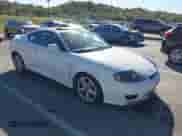 2006 Hyundai Tiburon GT с VIN KMHHN65F46U208237, выставлен на аукционе IAAI как лот 43492233 с пробегом 262 656 миль миль и . История ставок и продаж доступна на DreamBid. Изображение 1.