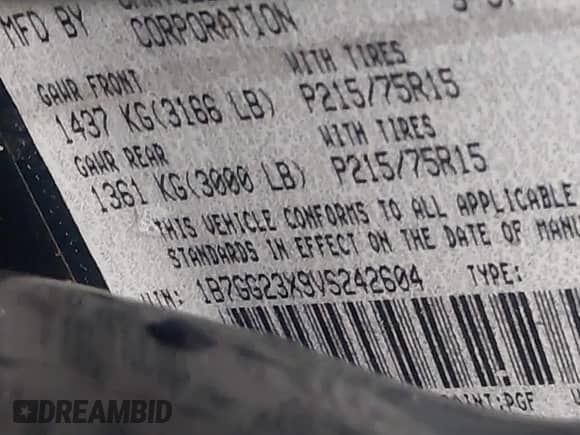 1997 Dodge Dakota z VIN 1B7GG23X9VS242604, wystawiony jako IAAI lot #41772203 z przebiegiem Nie podano mil oraz . Historia ofert i sprzedaży dostępna na DreamBid. Obrazek 9.