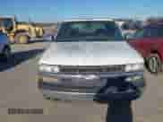 2000 Chevrolet Silverado 2500 LS с VIN 1GCGK29U5YE380137, выставлен на аукционе IAAI как лот 41714449 с пробегом Не указан миль и . История ставок и продаж доступна на DreamBid. Изображение 6.