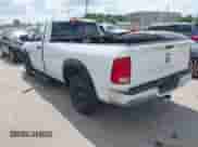 2017 Ram 1500 Tradesman с VIN 3C6JR6DT1HG555507, выставлен на аукционе IAAI как лот 42963043 с пробегом 118 533 миль миль и . История ставок и продаж доступна на DreamBid. Изображение 3.