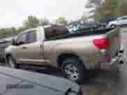 2009 Toyota Tundra с VIN 5TFRU54119X018765, выставлен на аукционе IAAI как лот 43506737 с пробегом 175 897 миль миль и . История ставок и продаж доступна на DreamBid. Изображение 14.