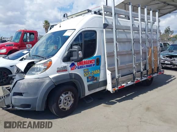 2017 Ram ProMaster Cargo with VIN 3C6URVHGXHE510548, listed as a IAAI auction lot 43369324 with 53,428 mi miles and . Bid and sale history available at DreamBid. Image 2.