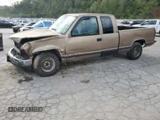 1995 Chevrolet Silverado 1500 с VIN 2GCEC19Z9S1148711, выставлен на аукционе Copart как лот 84249225 с пробегом 232 354 миль миль и Списание • Salvage title. История ставок и продаж доступна на DreamBid. Изображение 1.