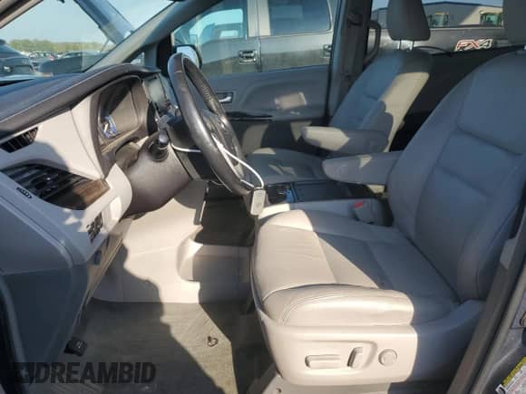 2016 Toyota Sienna Limited Premium with VIN 5TDDK3DC0GS130725, listed as a Copart auction lot 83927675 with 118,414 mi miles and Clean title. Bid and sale history available at DreamBid. Image 7.