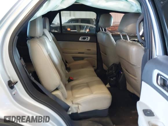 2012 Ford Explorer XLT z VIN 1FMHK7D8XCGA94630, wystawiony jako IAAI lot #42661026 z przebiegiem 213 140 mil mil oraz . Historia ofert i sprzedaży dostępna na DreamBid. Obrazek 8.