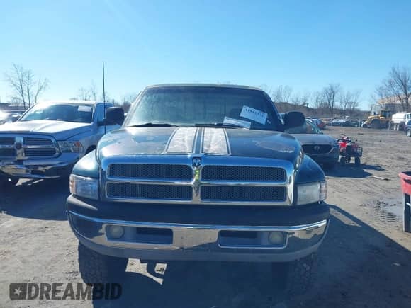 1998 Dodge 2500 with VIN 3B7KF26ZXWM234788, listed as a IAAI auction lot 41811371 with 183,789 mi miles and . Bid and sale history available at DreamBid. Image 12.